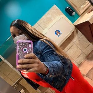 Meet your Posher, Ronisha